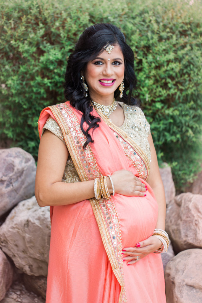 Unique Outdoors Baby Shower Photography Poses Ideas In India.pdf